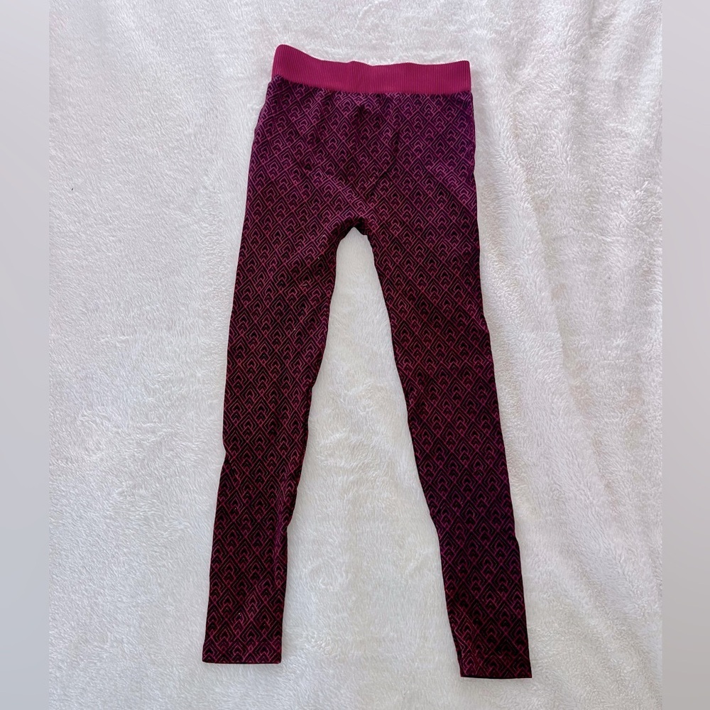 Seamless Red Patterned Leggings